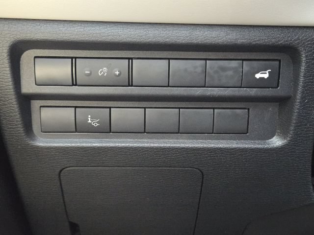 Used 2024 Mitsubishi Outlander SEL AWD/4WD image 21