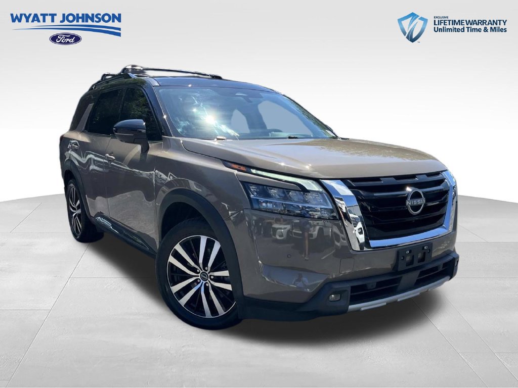 Used 2023 Nissan Pathfinder Platinum