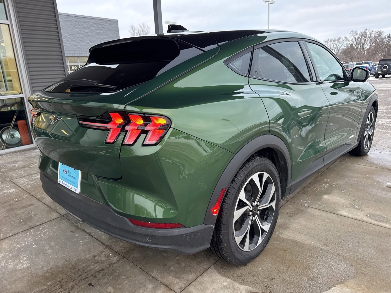 Certified 2025 Ford Mustang Mach-E Select w/ Comfort Package Lite image 5