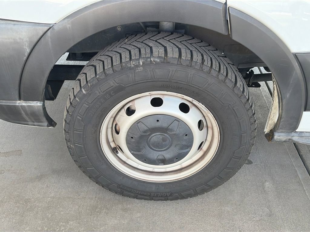 Certified 2019 Ford Transit 250 148 Medium Roof RWD image 7
