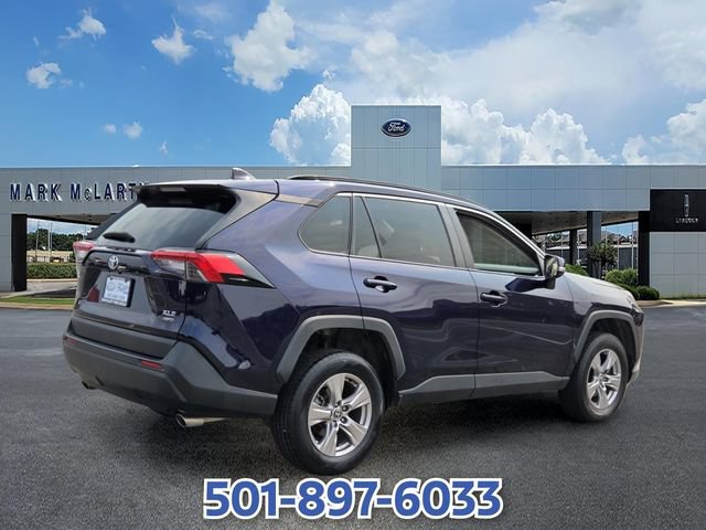 Used 2022 Toyota RAV4 XLE AWD/4WD image 5