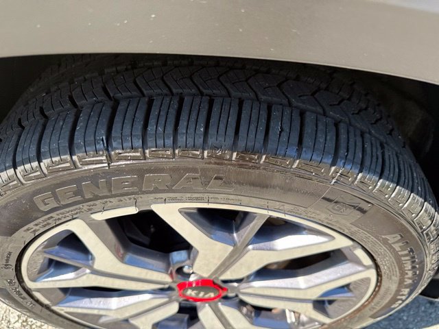 Used 2021 Kia Seltos SX w/ SX Sunroof Package AWD/4WD image 14