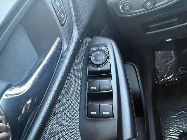 Used 2024 Chevrolet TrailBlazer LT w/ LT Cold Weather Package AWD/4WD image 9