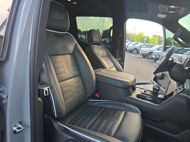 Used 2025 GMC Sierra 1500 AT4X w/ AT4X AEV Edition AWD/4WD image 25
