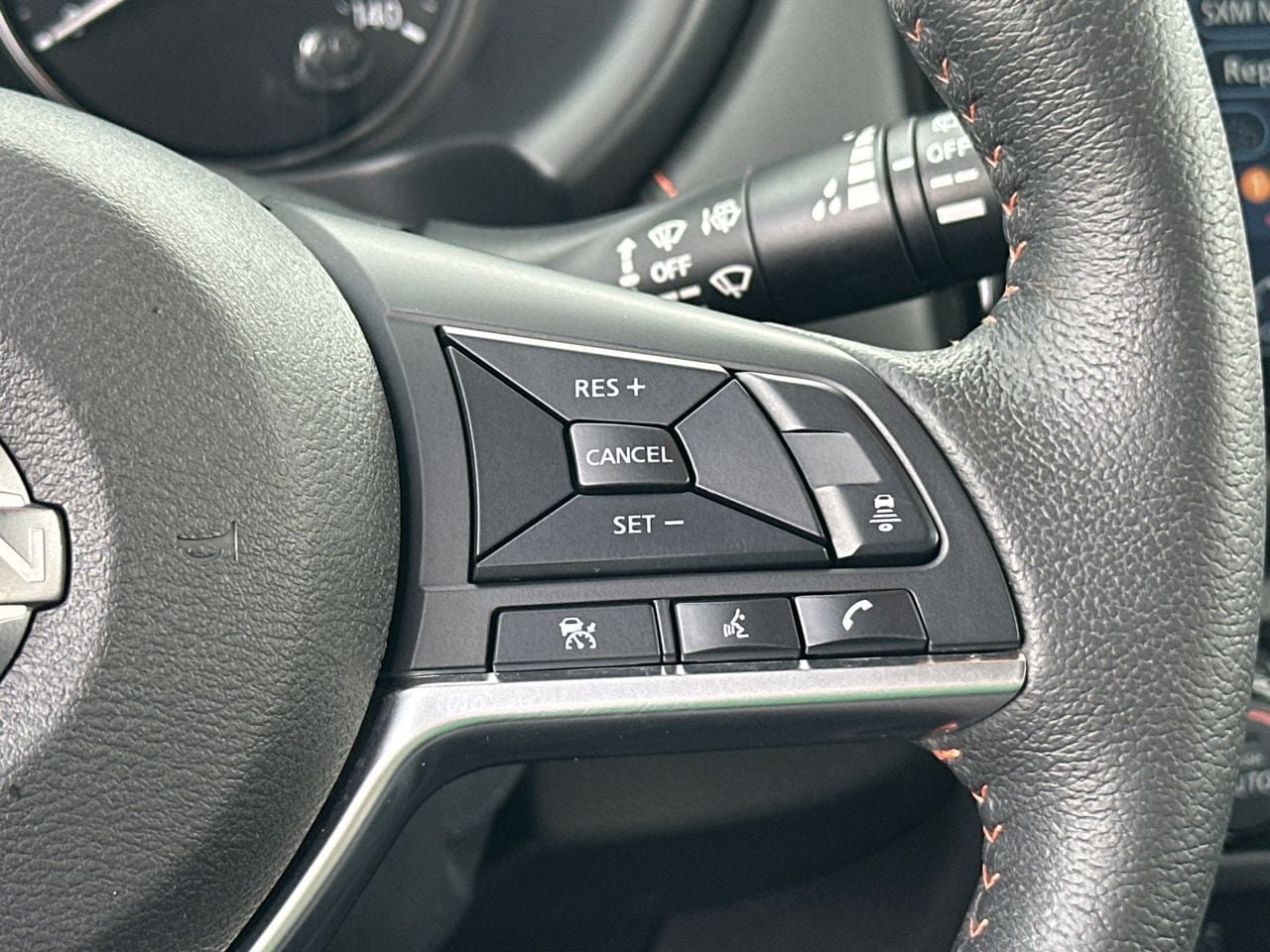 Used 2023 Nissan Kicks SR w/ SR Premium Package FWD image 27