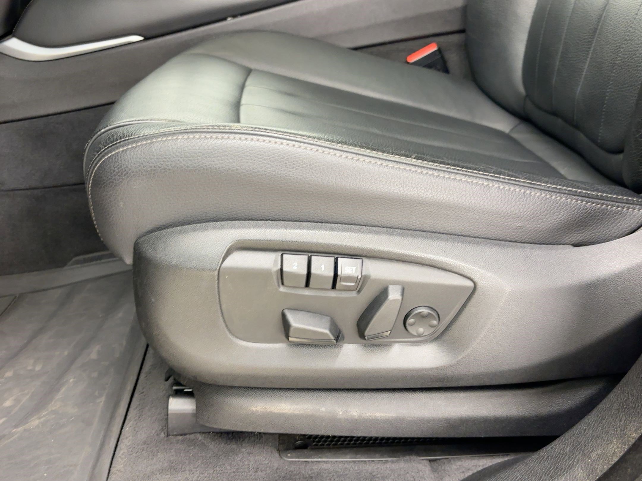 Used 2019 BMW X6 xDrive35i image 13