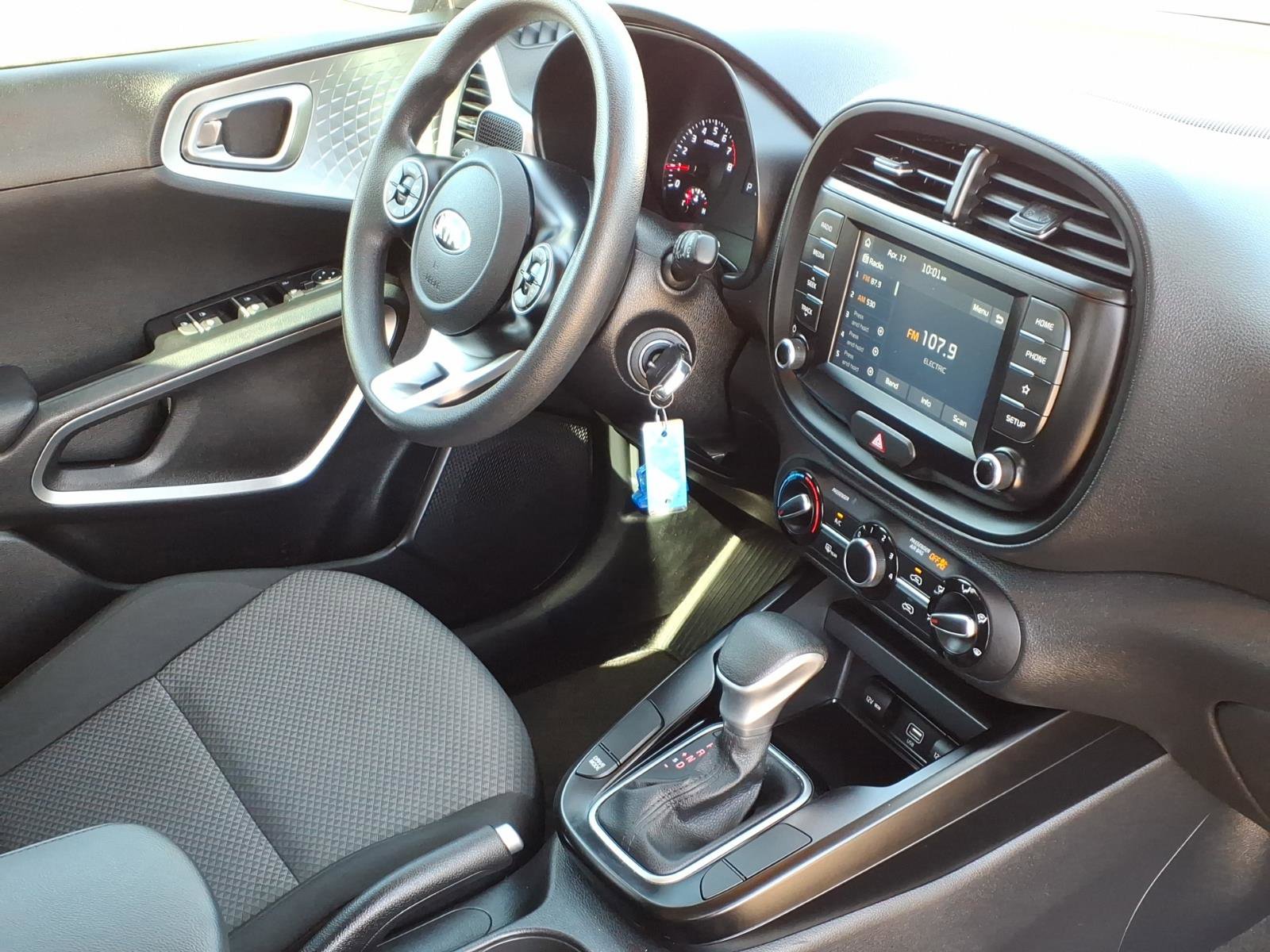 Used 2020 Kia Soul LX FWD image 10