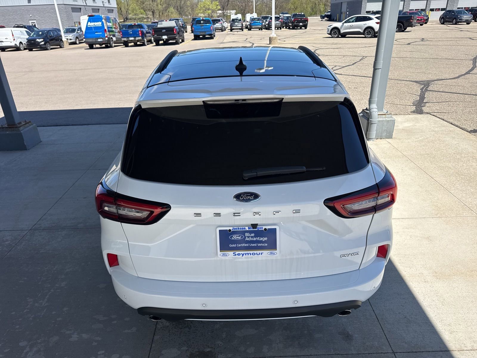 Certified 2023 Ford Escape ST-Line w/ Tech Pack #1 AWD/4WD image 4