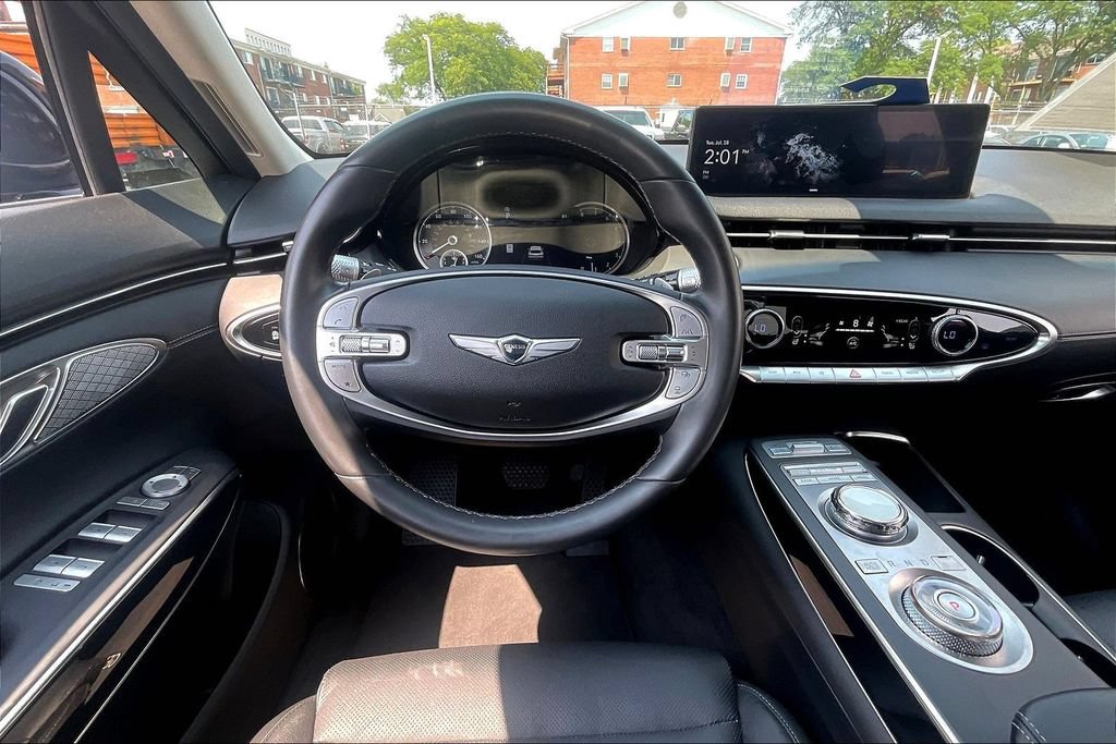 Used 2025 Genesis GV70 2.5T AWD/4WD image 4