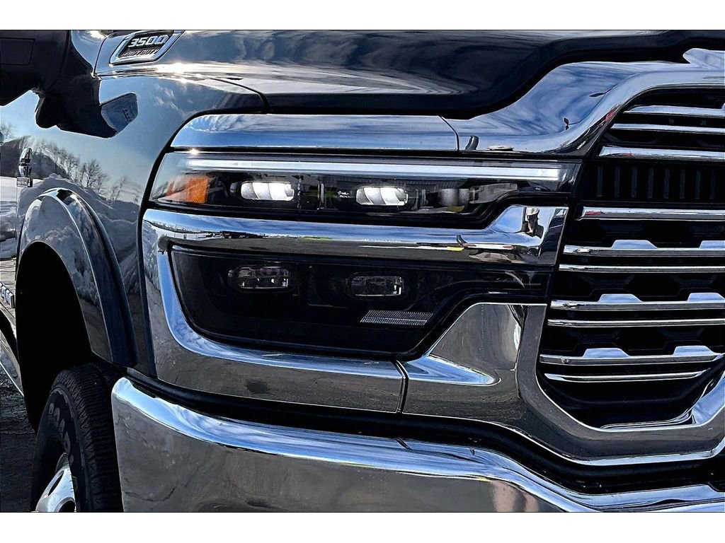 Used 2025 RAM 3500 Longhorn image 29