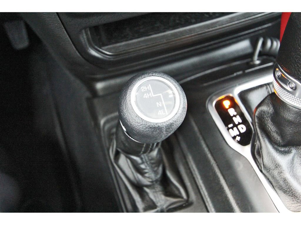 Used 2022 Jeep Wrangler Unlimited Sport AWD/4WD image 23