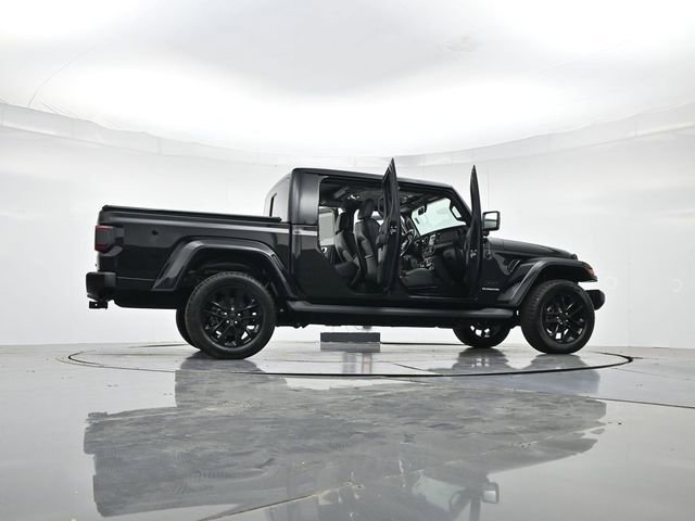 Used 2021 Jeep Gladiator Overland image 48