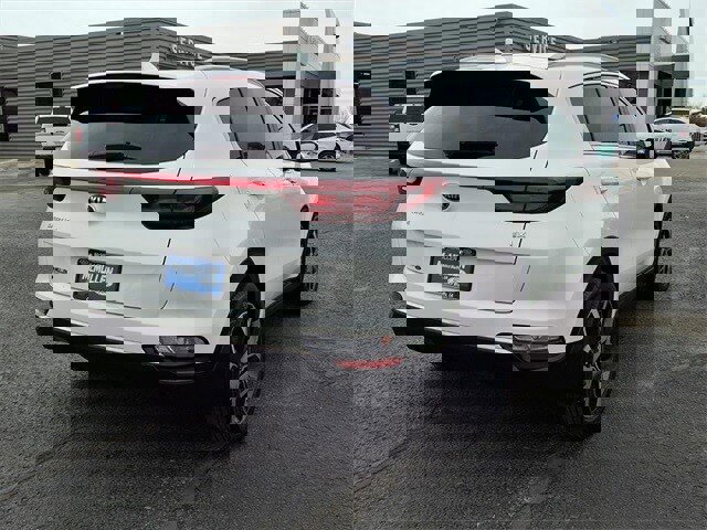 Used 2020 Kia Sportage EX image 4