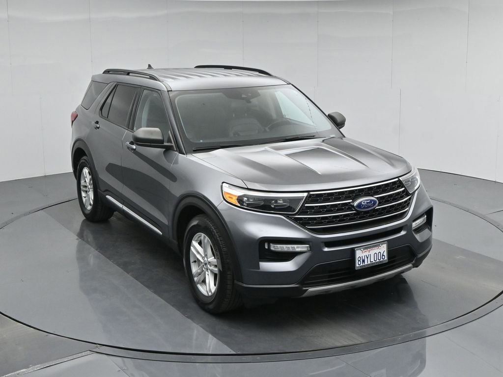 Certified 2021 Ford Explorer XLT image 4