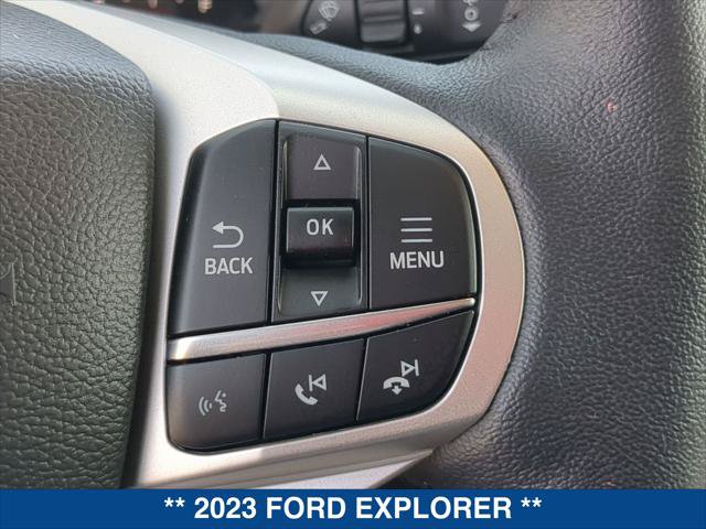 Certified 2023 Ford Explorer XLT w/ Equipment Group 202A RWD image 15