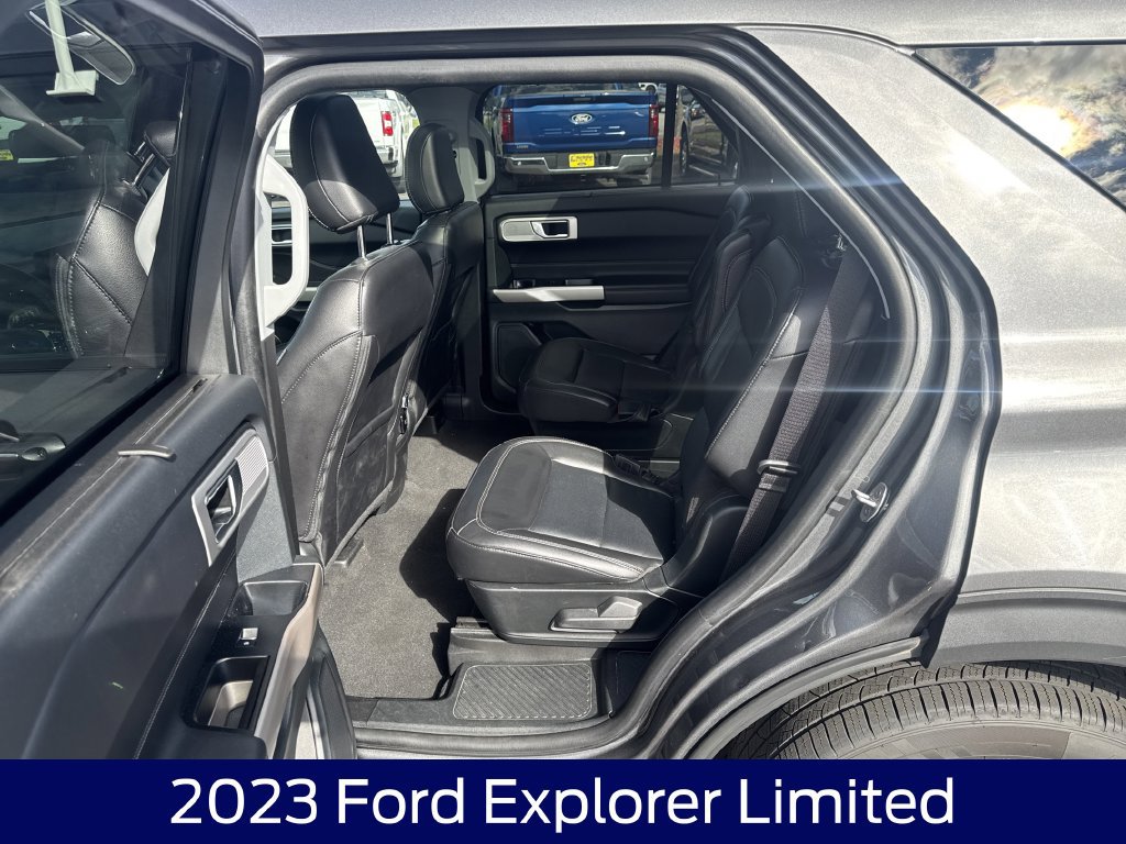 Certified 2023 Ford Explorer Limited AWD/4WD image 14