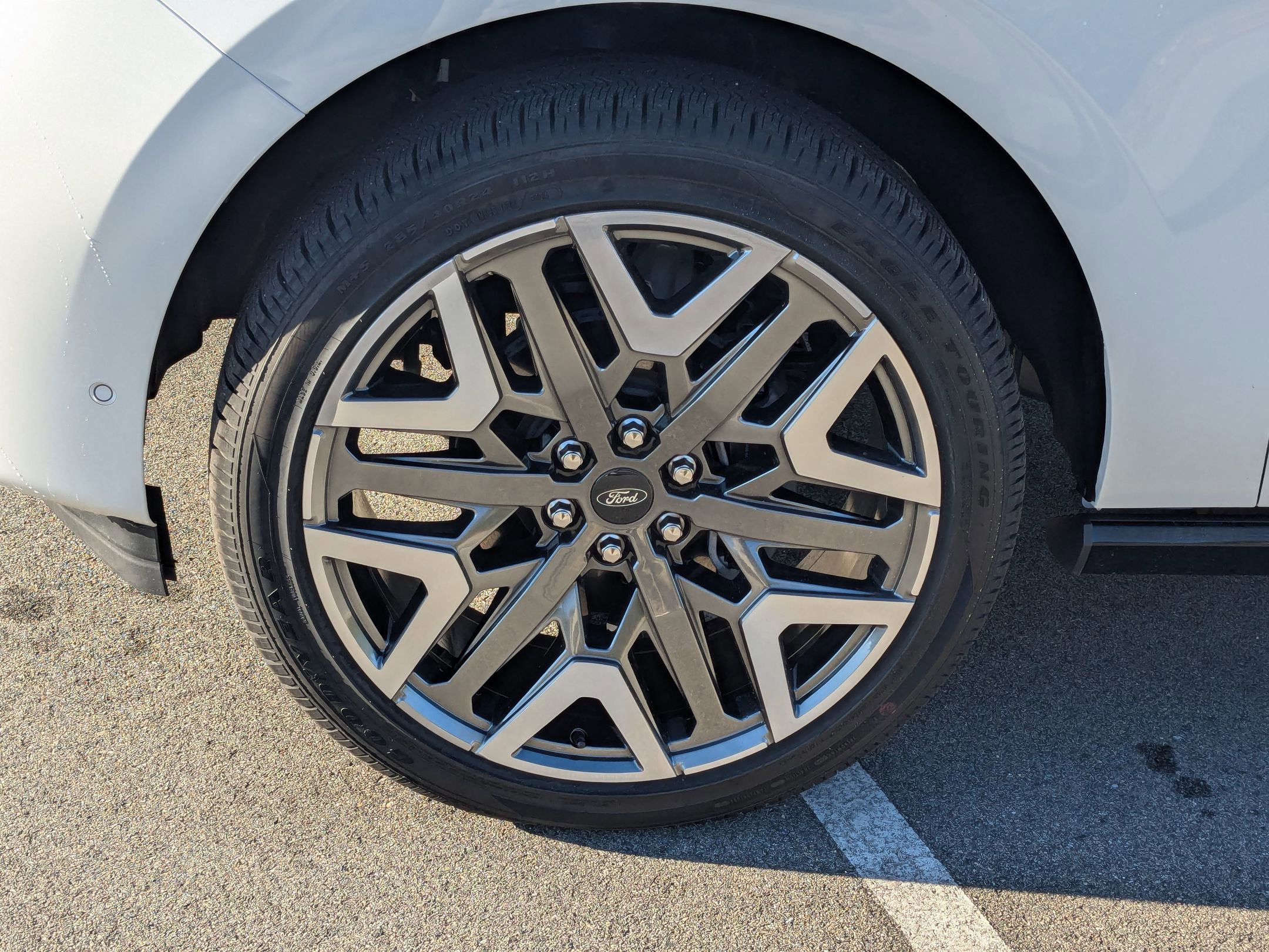 Certified 2025 Ford Expedition Platinum w/ Platinum Ultimate Package image 10