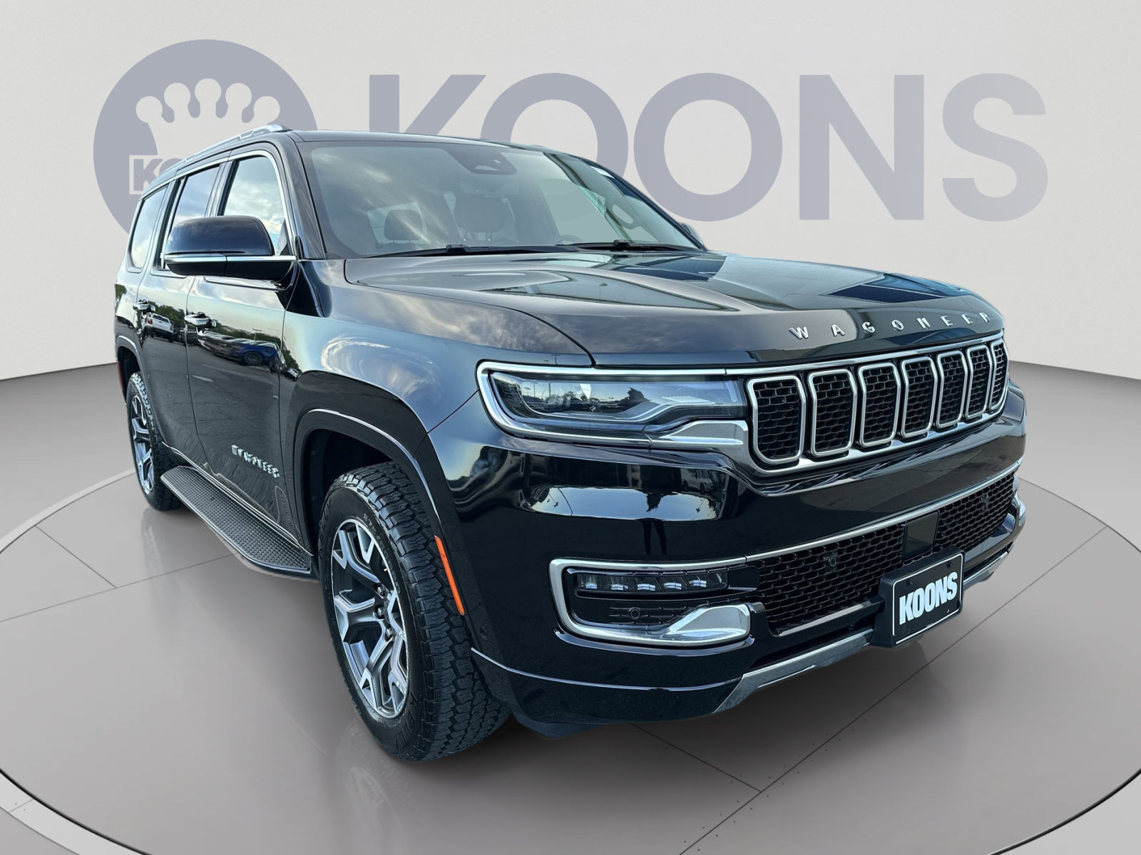 Used 2024 Jeep Wagoneer Series III AWD/4WD image 2