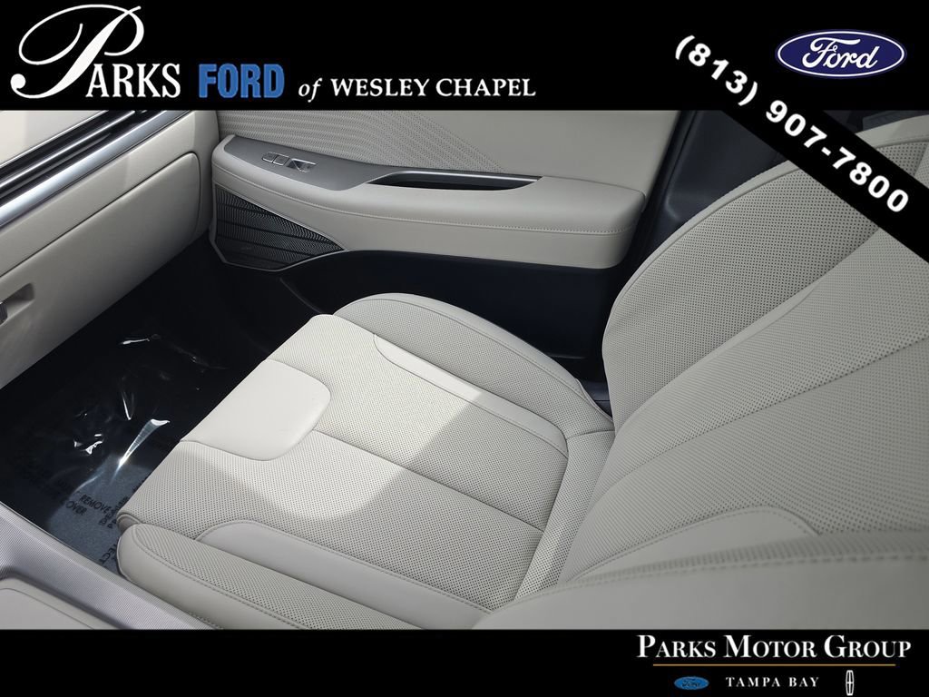 Used 2025 Hyundai Palisade Calligraphy image 14