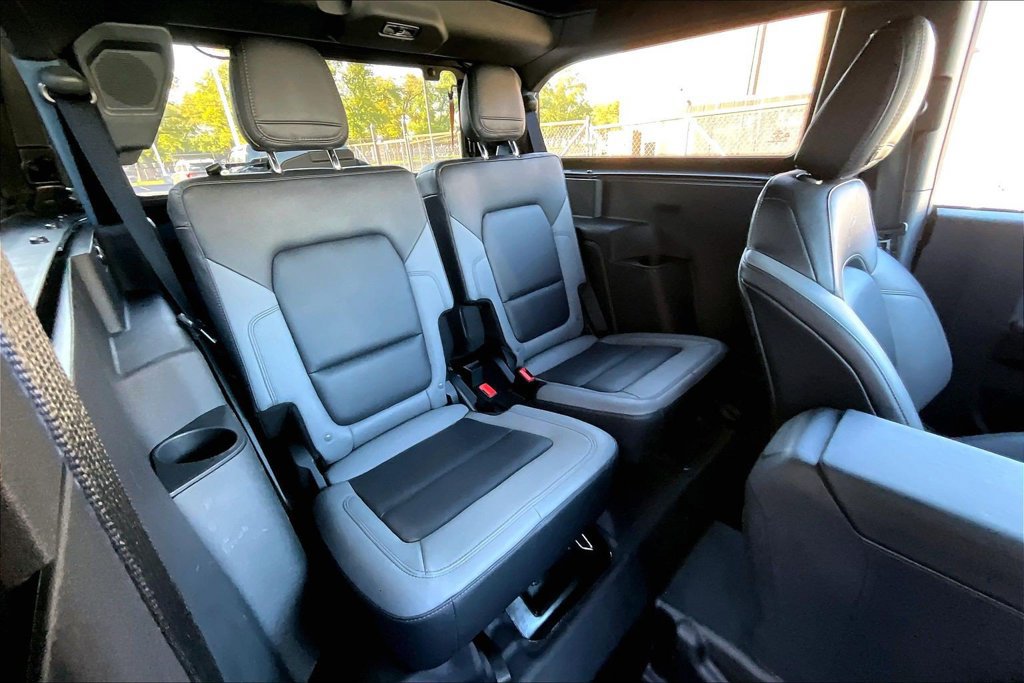 Certified 2023 Ford Bronco Big Bend w/ Sasquatch Package AWD/4WD image 25