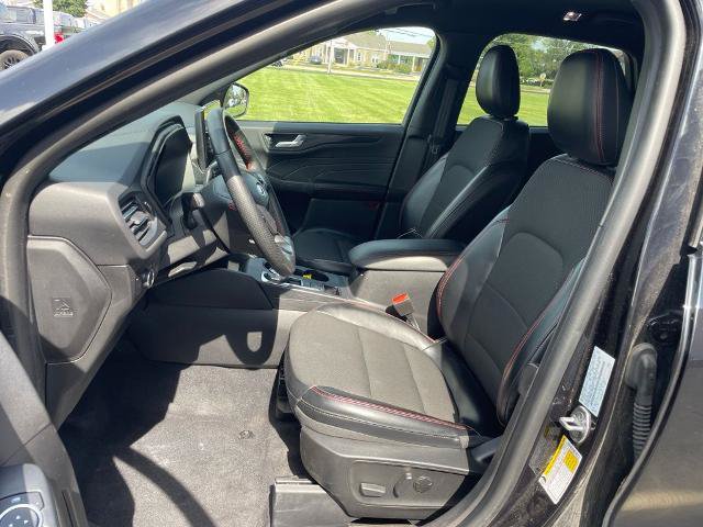 Certified 2023 Ford Escape ST-Line w/ Tech Pack #1 AWD/4WD image 8