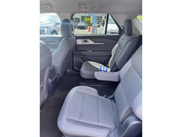 Certified 2025 Ford Explorer Active image 12