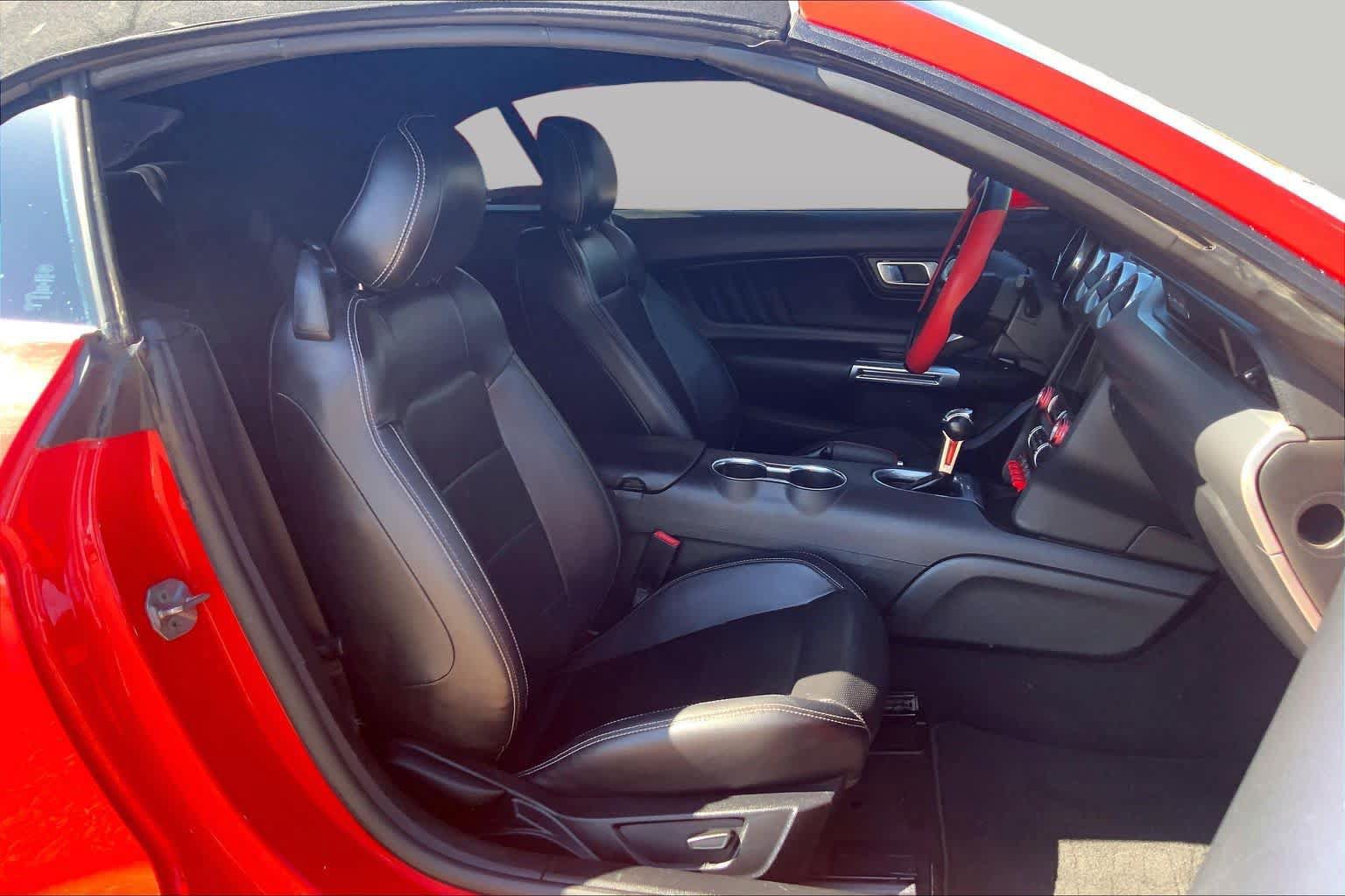 Certified 2022 Ford Mustang Premium RWD image 9