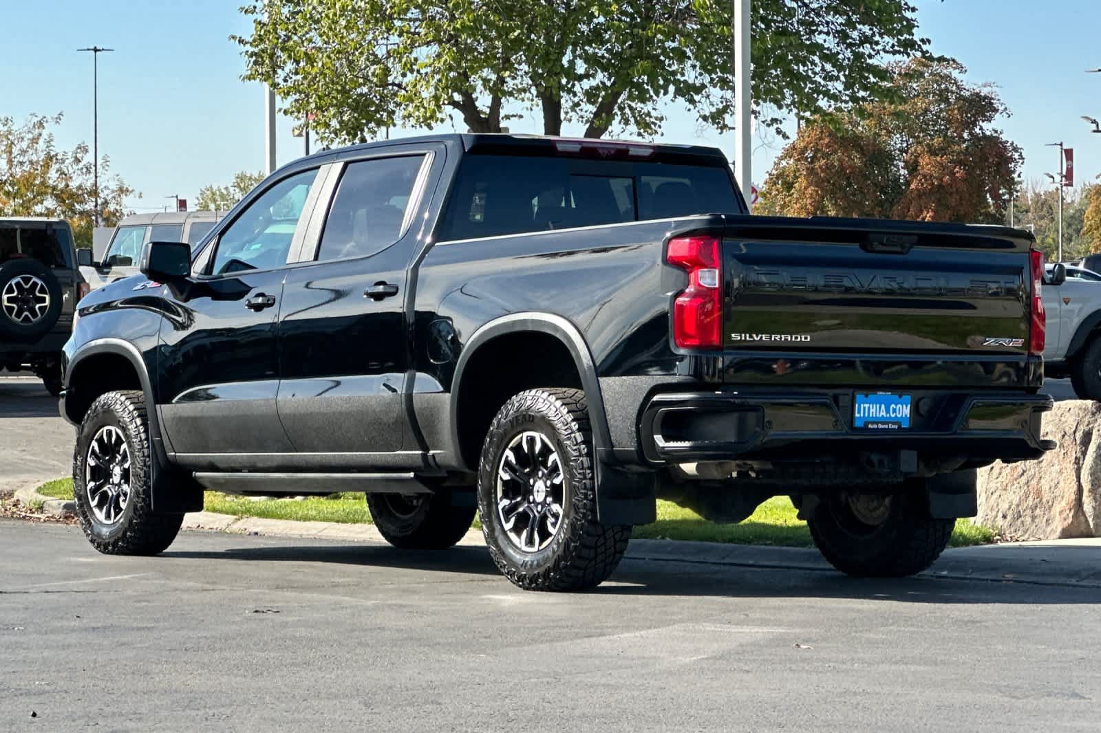 Used 2022 Chevrolet Silverado 1500 ZR2 w/ Technology Package AWD/4WD image 6