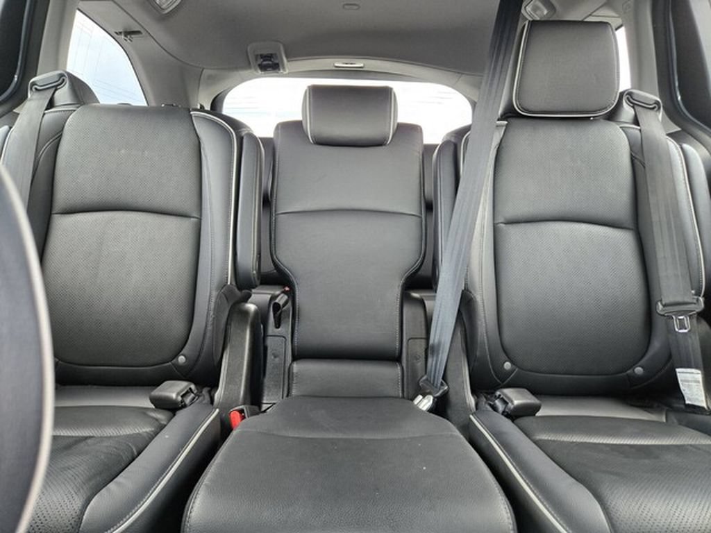 Used 2023 Honda Odyssey Elite image 12