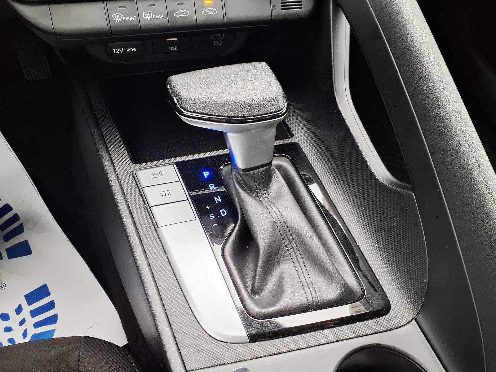 Used 2024 Hyundai Elantra SEL image 25