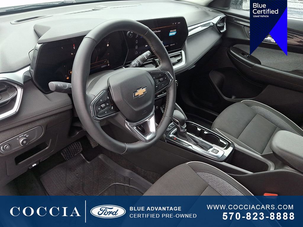 Used 2024 Chevrolet TrailBlazer LT w/ LT Cold Weather Package AWD/4WD image 15