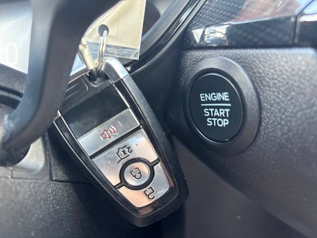 Certified 2025 Ford Escape ST-Line FWD image 22
