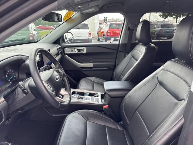 Certified 2024 Ford Explorer Limited RWD image 13