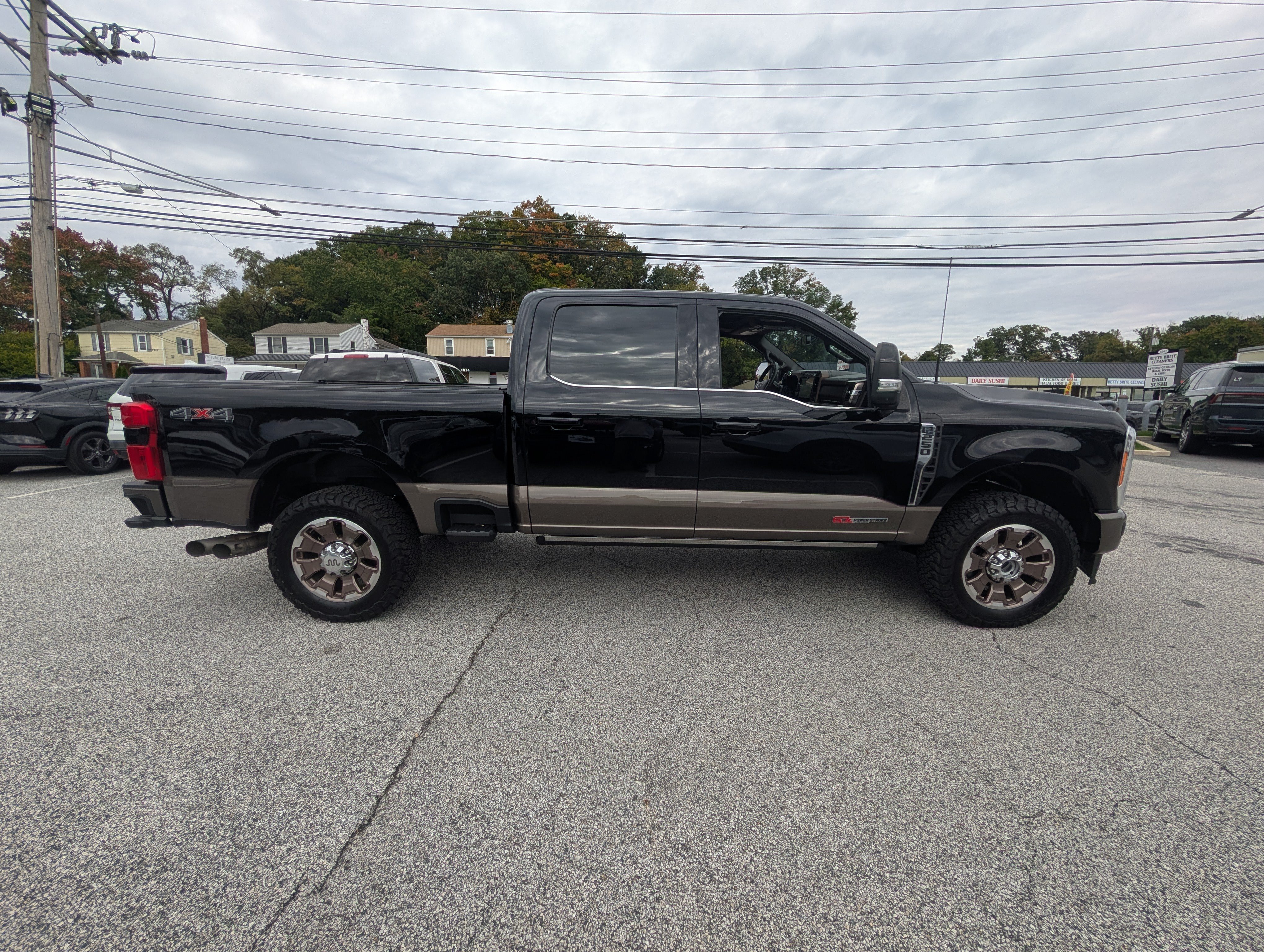 Certified 2023 Ford F250 King Ranch AWD/4WD image 8