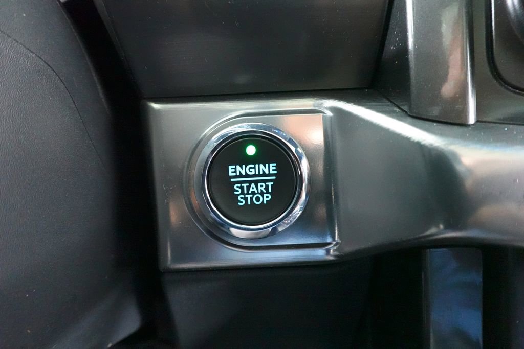 Certified 2023 Ford F150 Lariat image 32