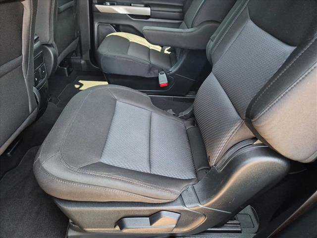 Certified 2023 Ford Explorer XLT RWD image 18