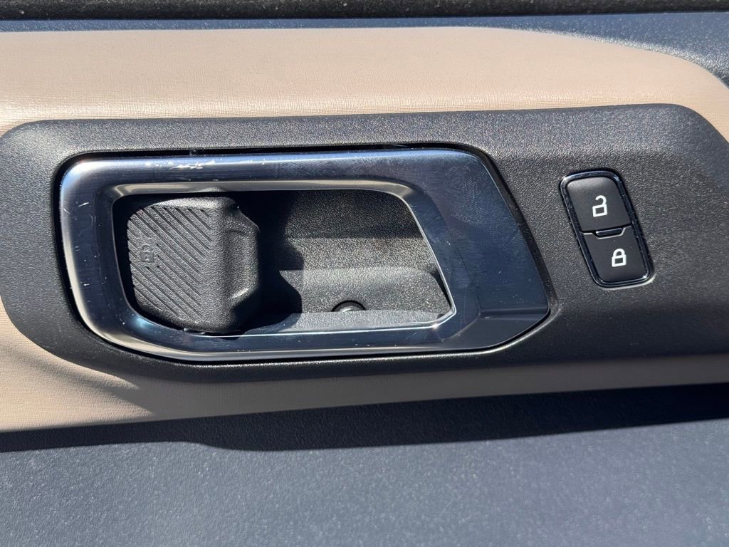 Certified 2024 Ford Bronco Wildtrak AWD/4WD image 16