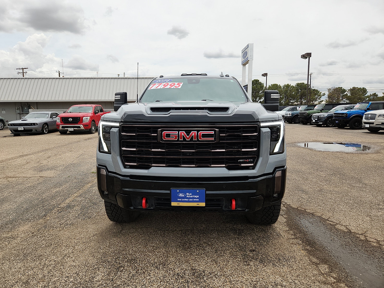 Used 2024 GMC Sierra 2500 AT4X AWD/4WD image 2