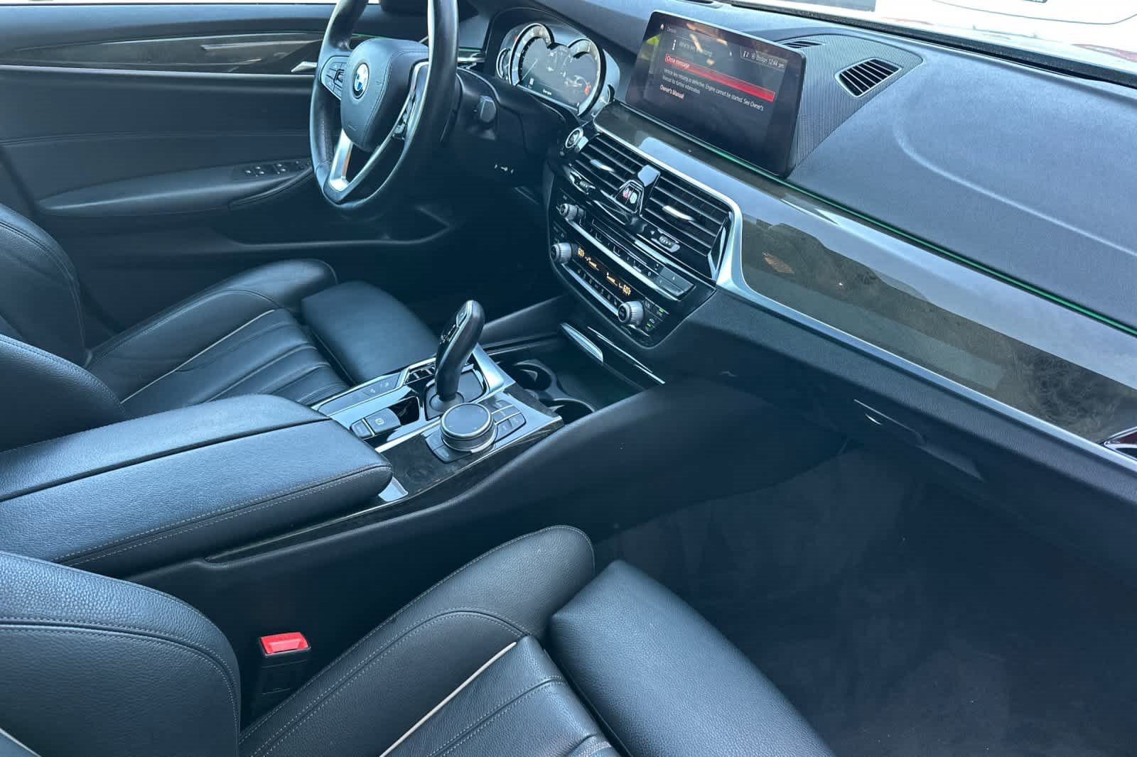 Used 2019 BMW 530i w/ Convenience Package image 16