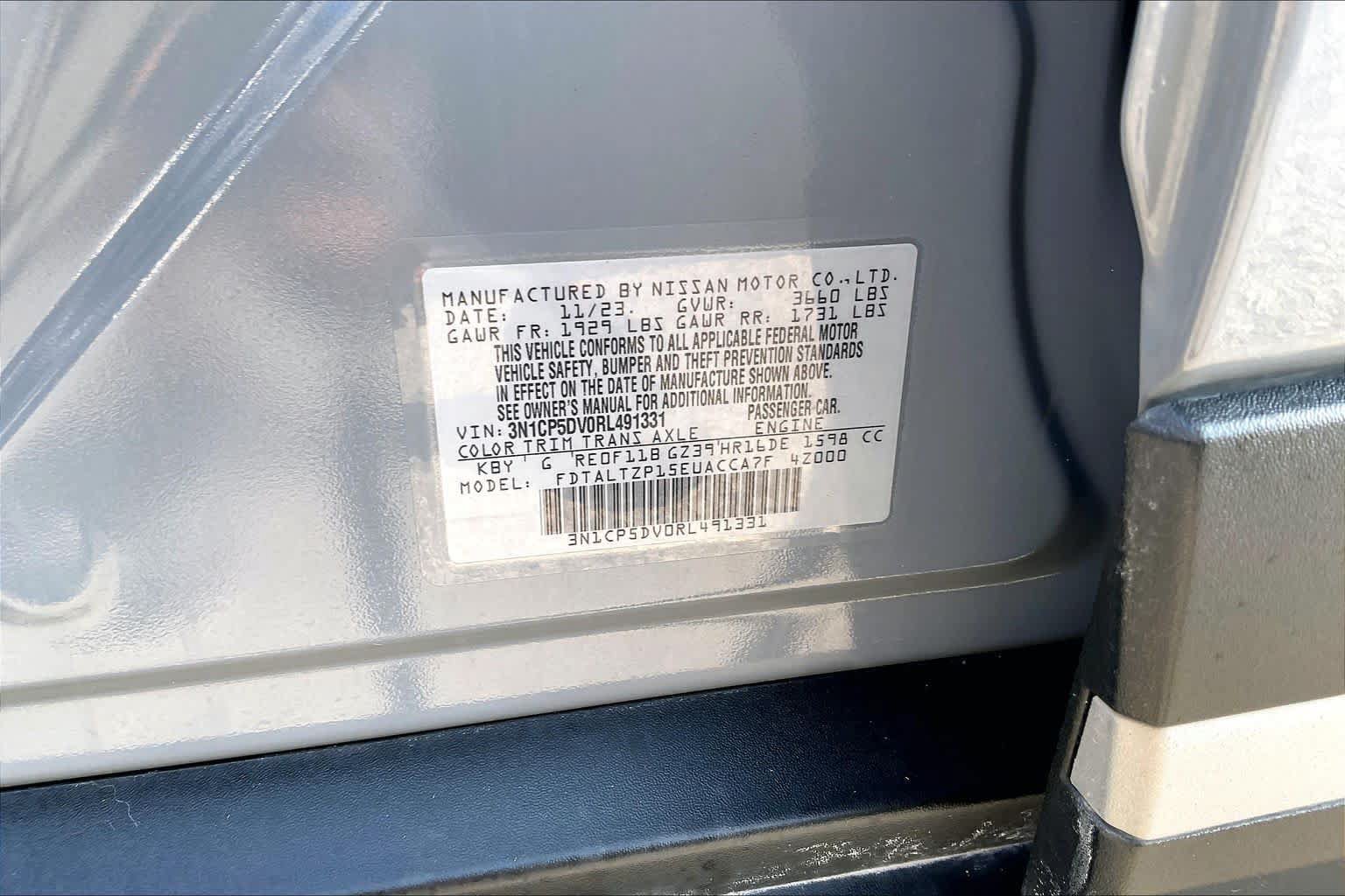 Used 2024 Nissan Kicks SR w/ SR Premium Package FWD image 32