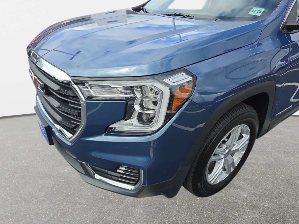 Used 2024 GMC Terrain SLE w/ Driver Convenience Package AWD/4WD image 25