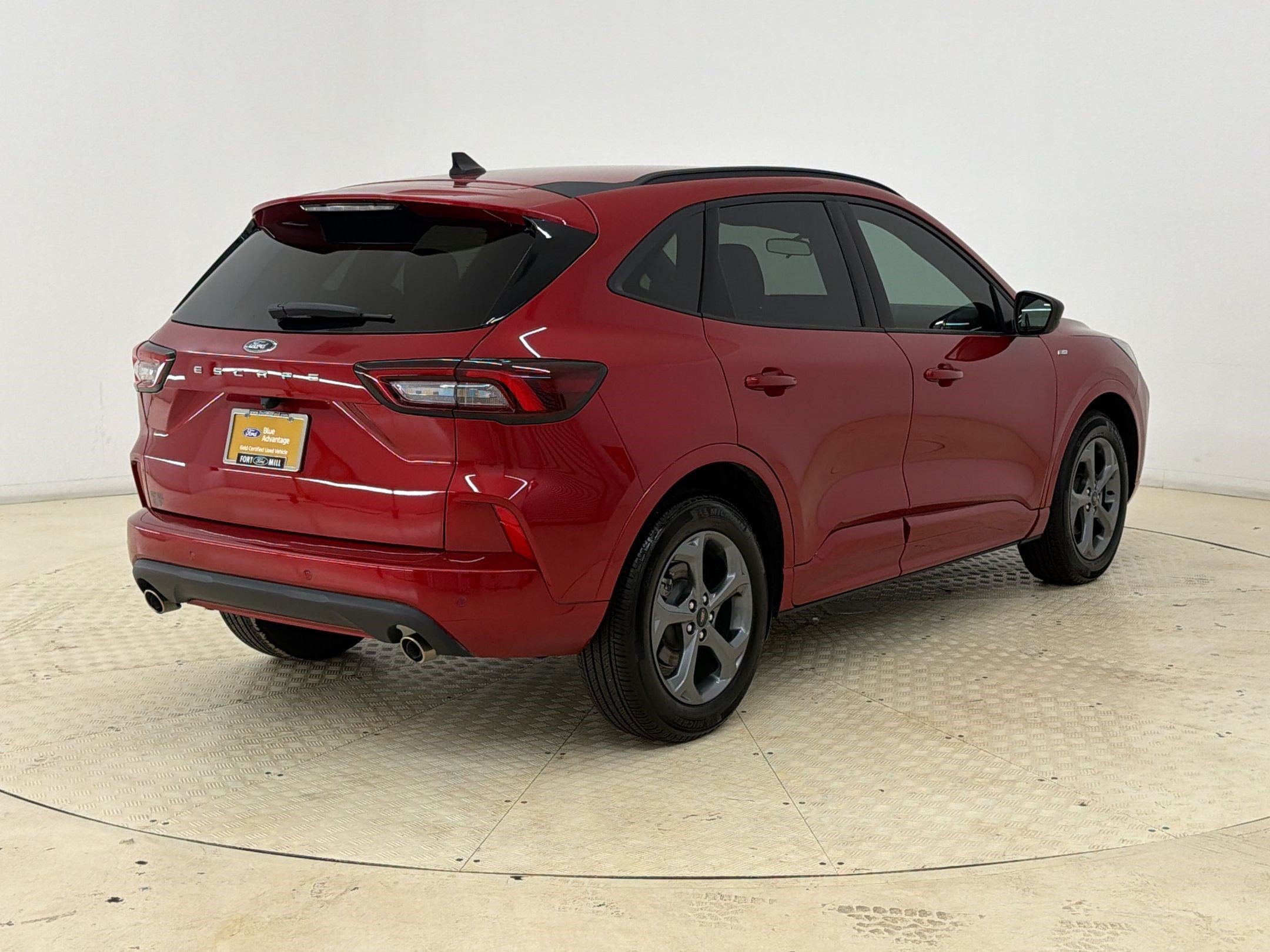 Certified 2024 Ford Escape ST-Line w/ Tech Pack #1 FWD image 9