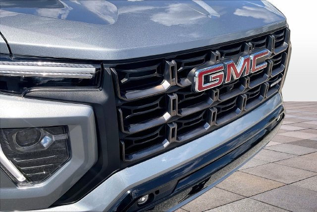 Used 2024 GMC Canyon AT4X AWD/4WD image 31