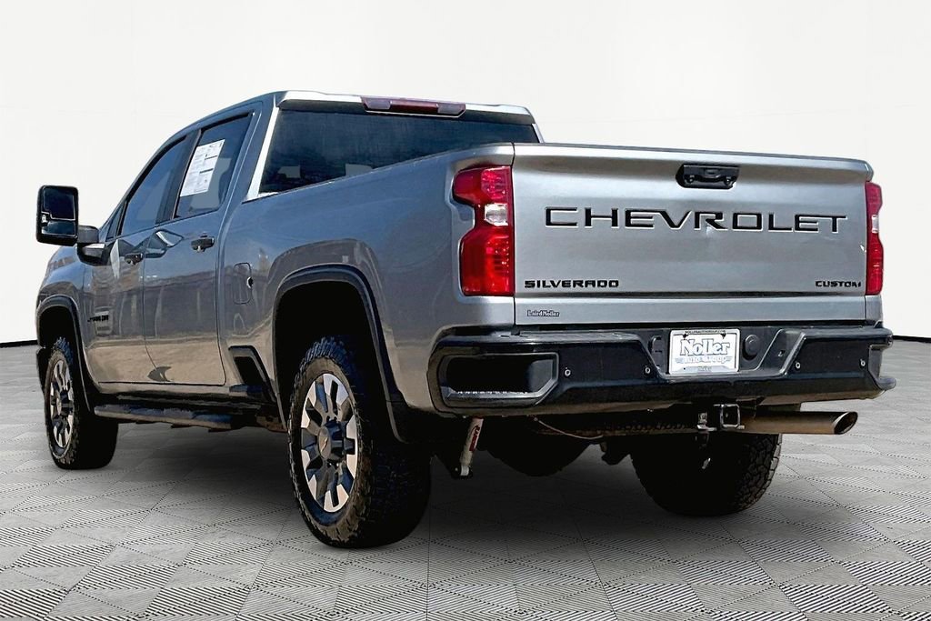 Used 2024 Chevrolet Silverado 2500 Custom w/ Custom Value Package image 13