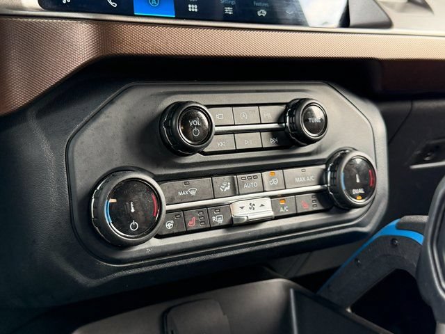 Certified 2022 Ford Bronco Outer Banks AWD/4WD image 21