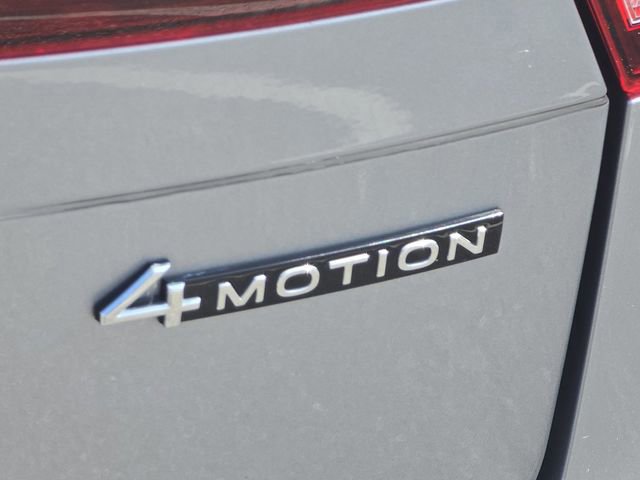 Used 2022 Volkswagen Tiguan SE AWD/4WD image 11