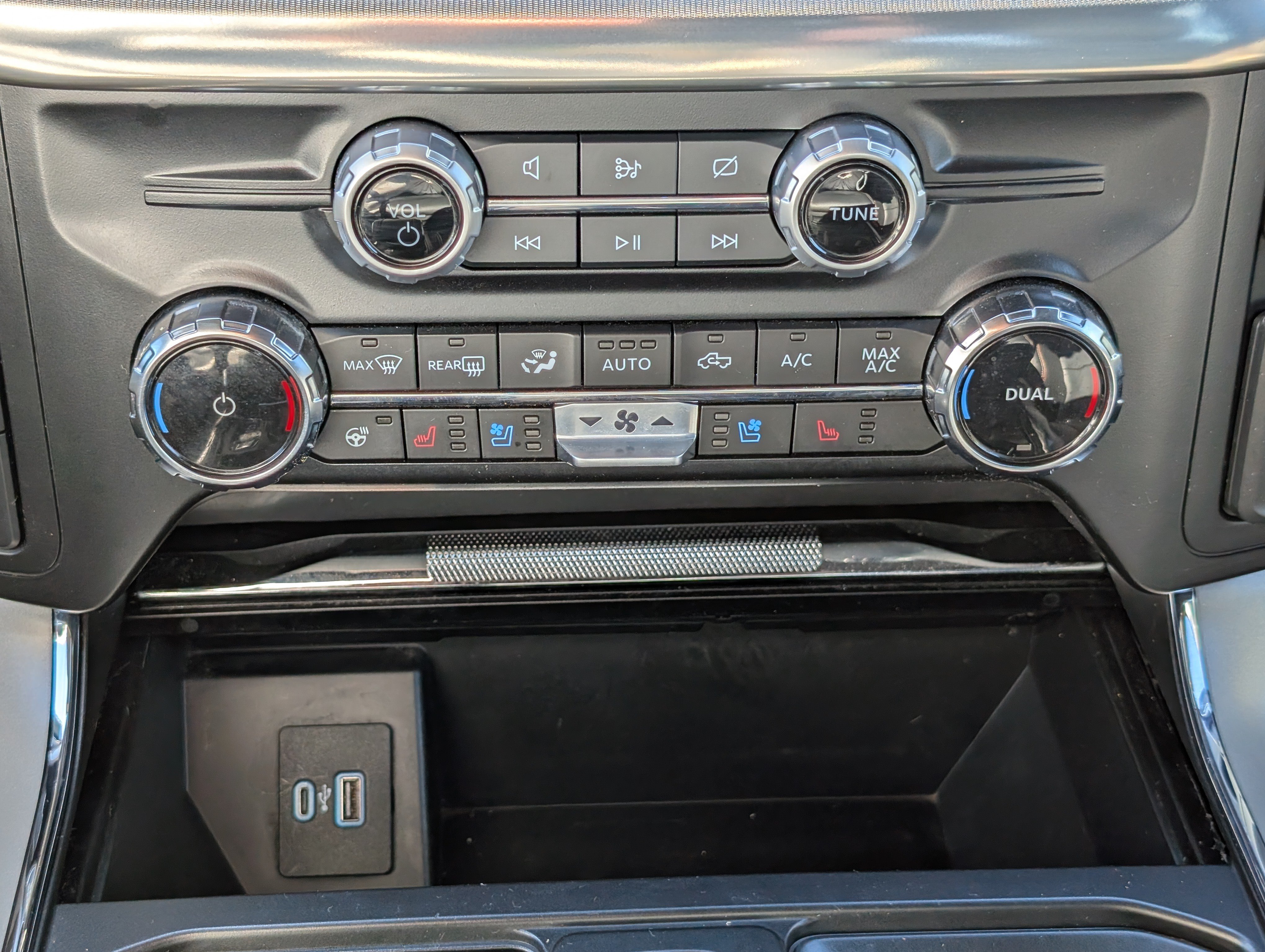 Certified 2024 Ford F150 Lariat AWD/4WD image 27