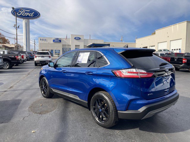 Certified 2022 Ford Edge SEL w/ Convenience Package image 3