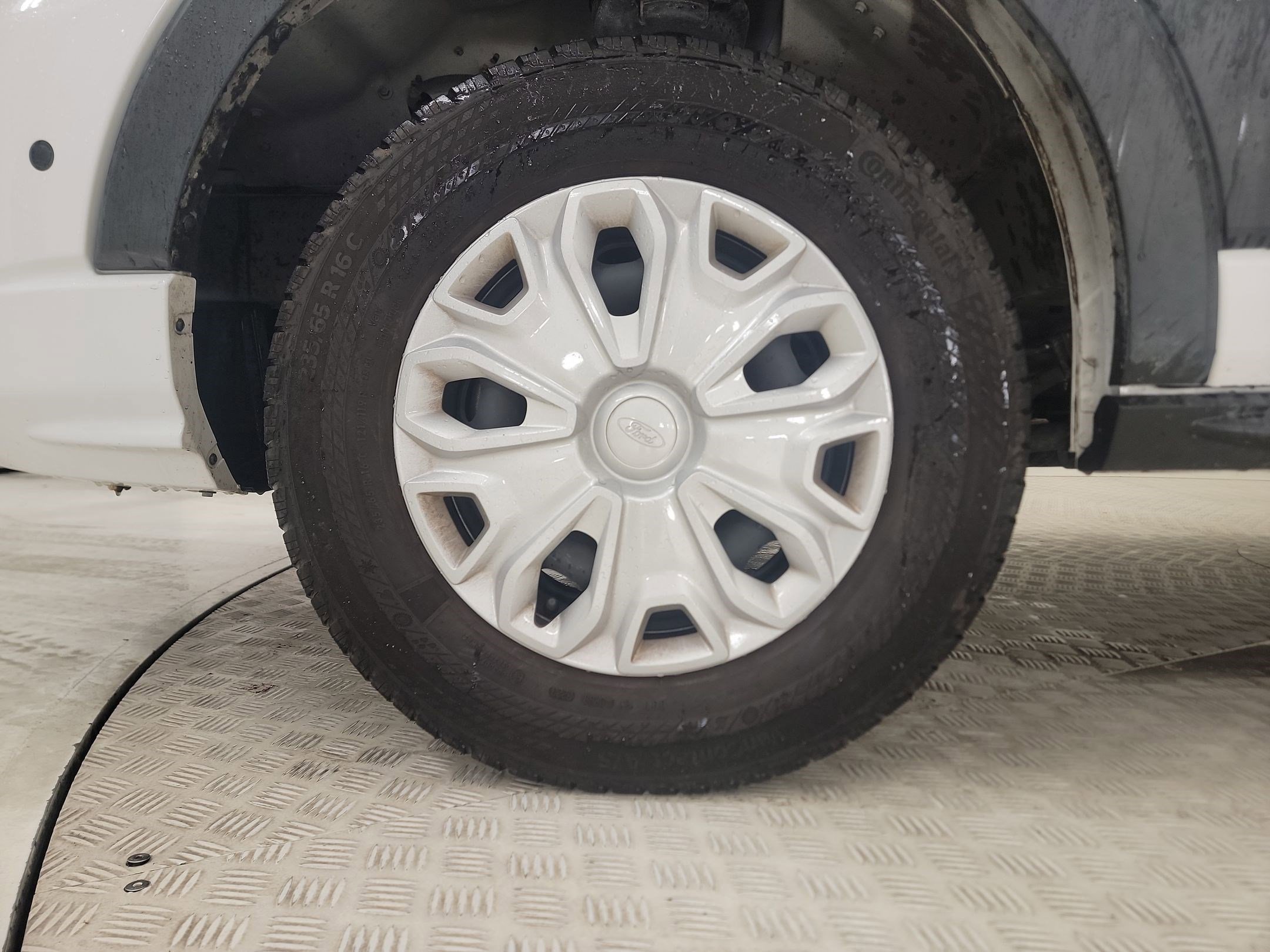 Certified 2024 Ford Transit 350 XLT RWD image 12