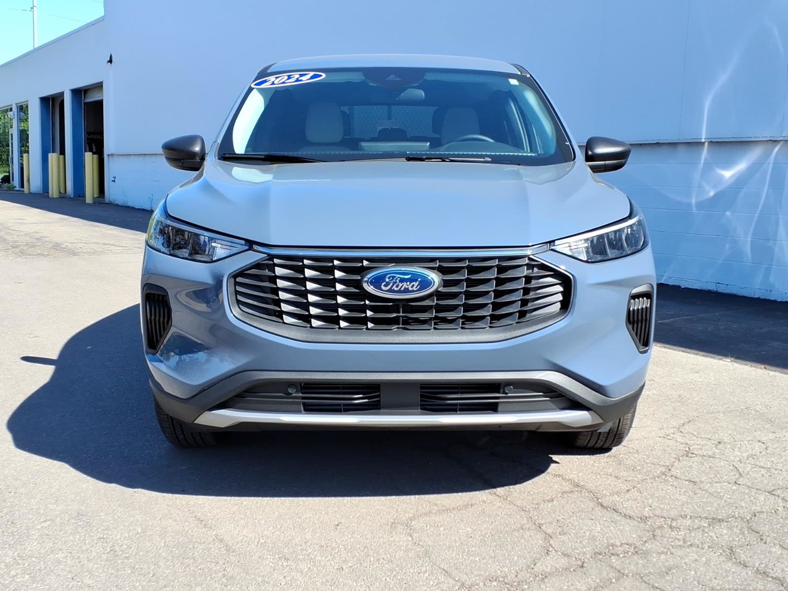 Certified 2024 Ford Escape Active w/ Tech Pack #1 AWD/4WD image 2